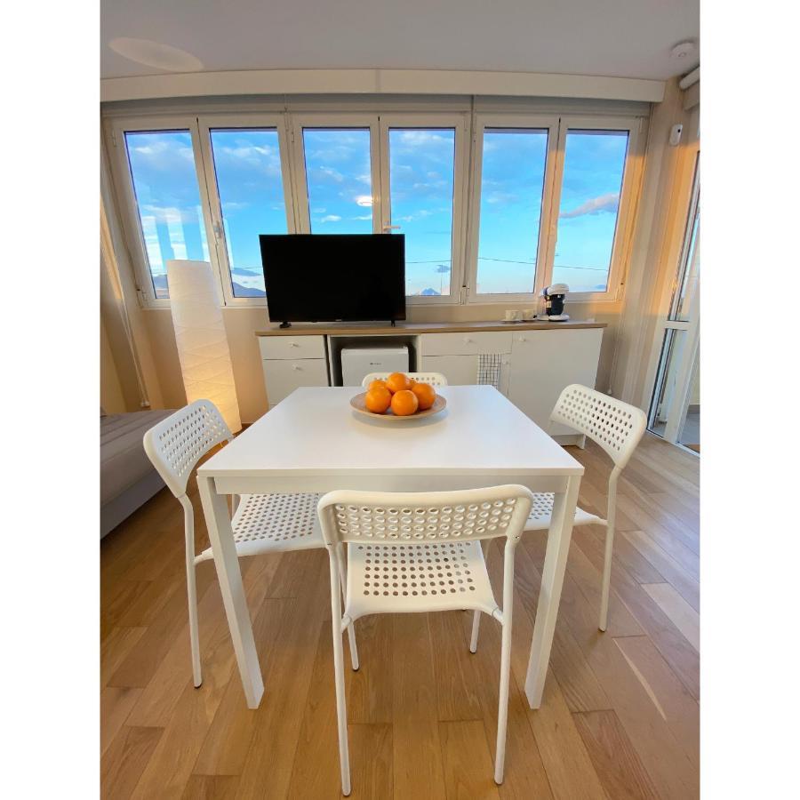 Ferienwohnung Attic With Great Terrace Close To The Sea El Campello Exterior foto